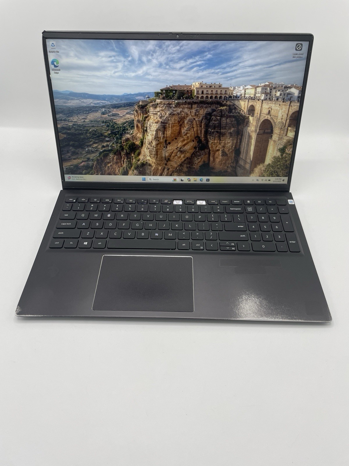 Dell Vostro 15 5510 i5-11300H 8GB RAM 256GB SSD Windows 11 Pro – READ