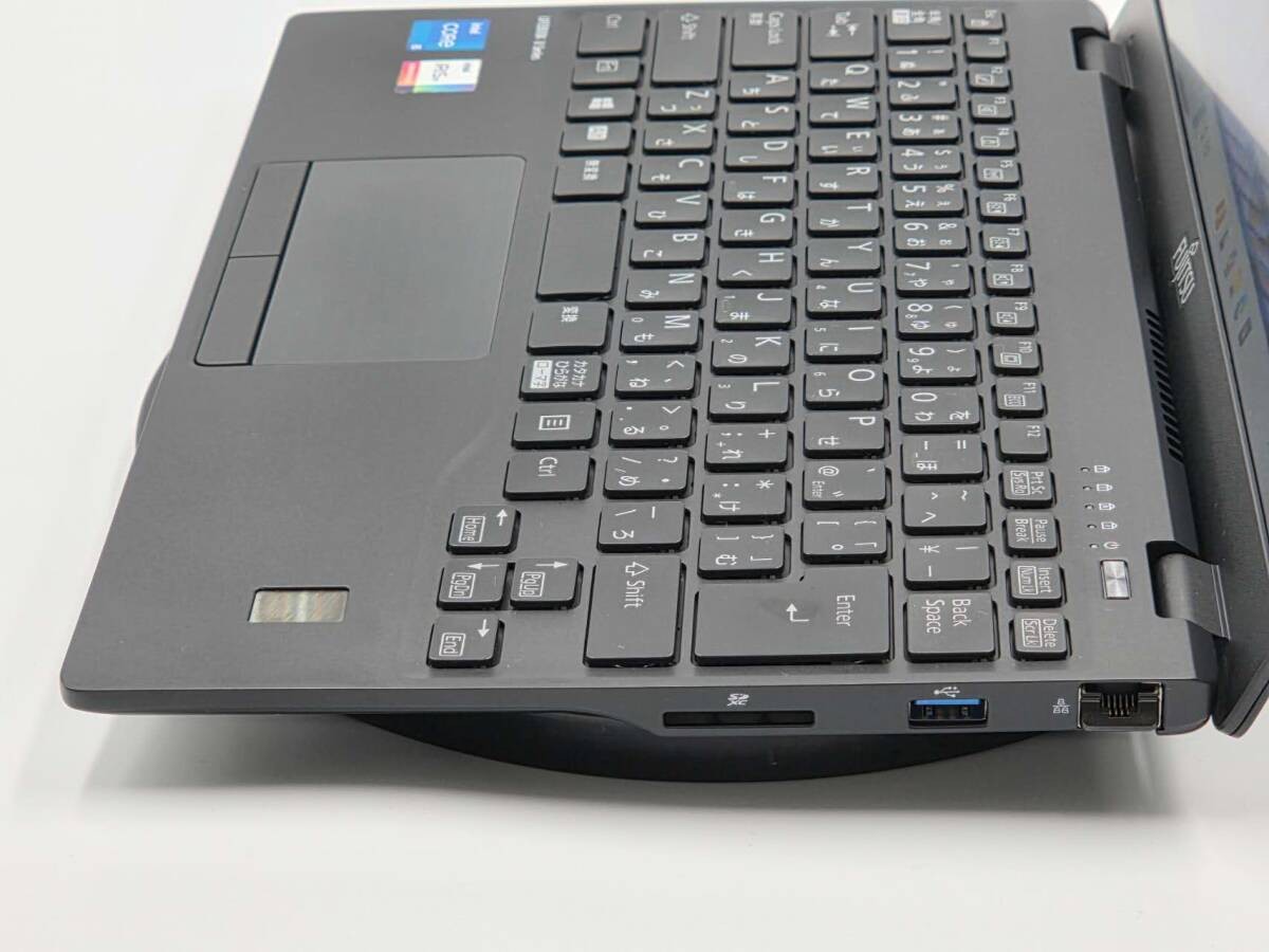 Fujitsu Lifebook U9311/F Core i5-1135G7 8GB SSD 256GB Win 11 Pro
