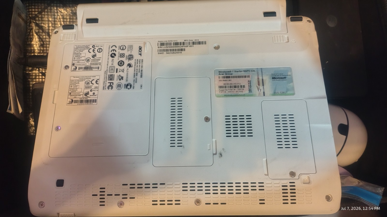 Acer Aspire One KAV60 10″ Netbook White 1.66GHz 220GB HDD Win 7 1gb Ram