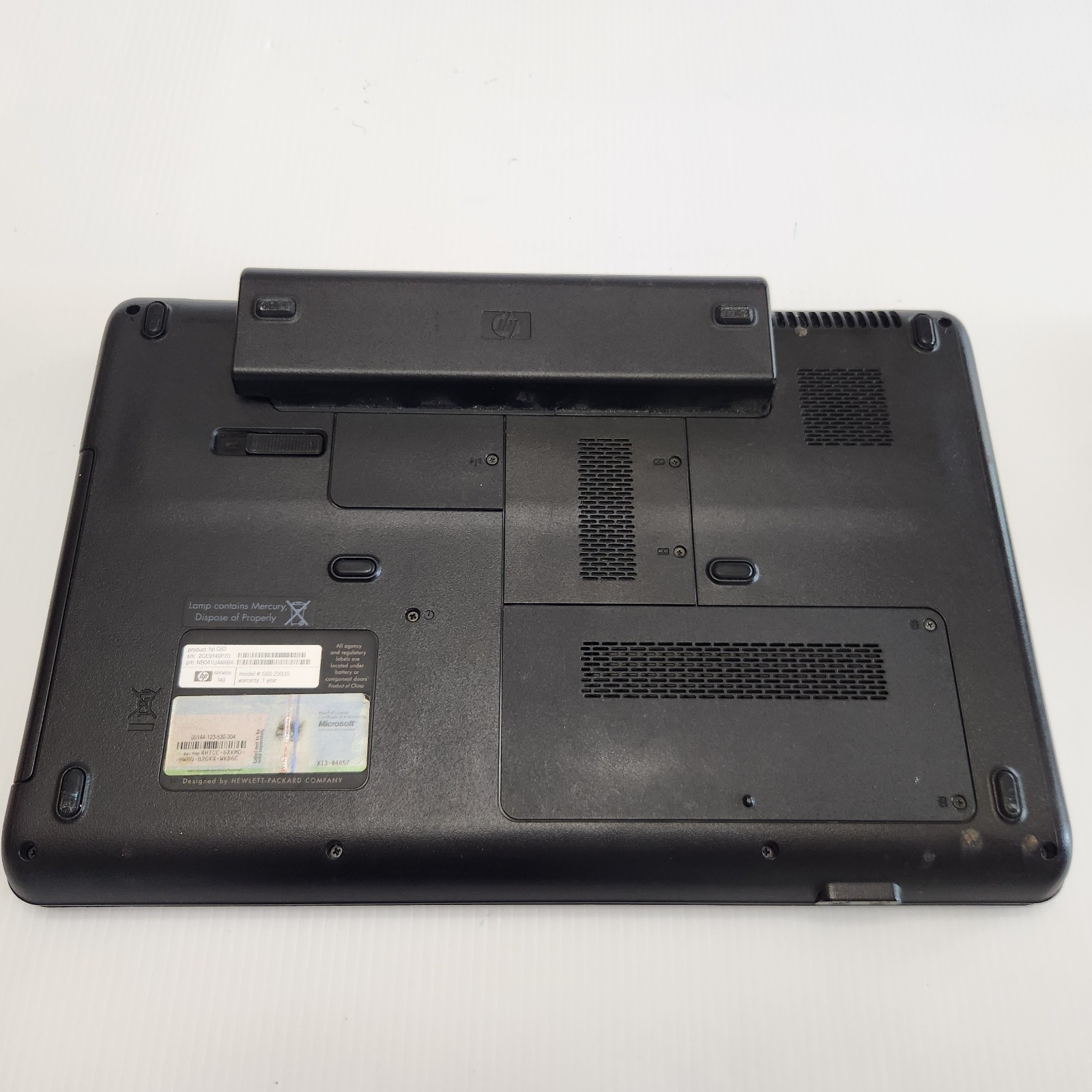 HP G60-230US 16″ Laptop Pentium Dual-Core T4200 2.0GHz 3GB RAM 320GB Vista