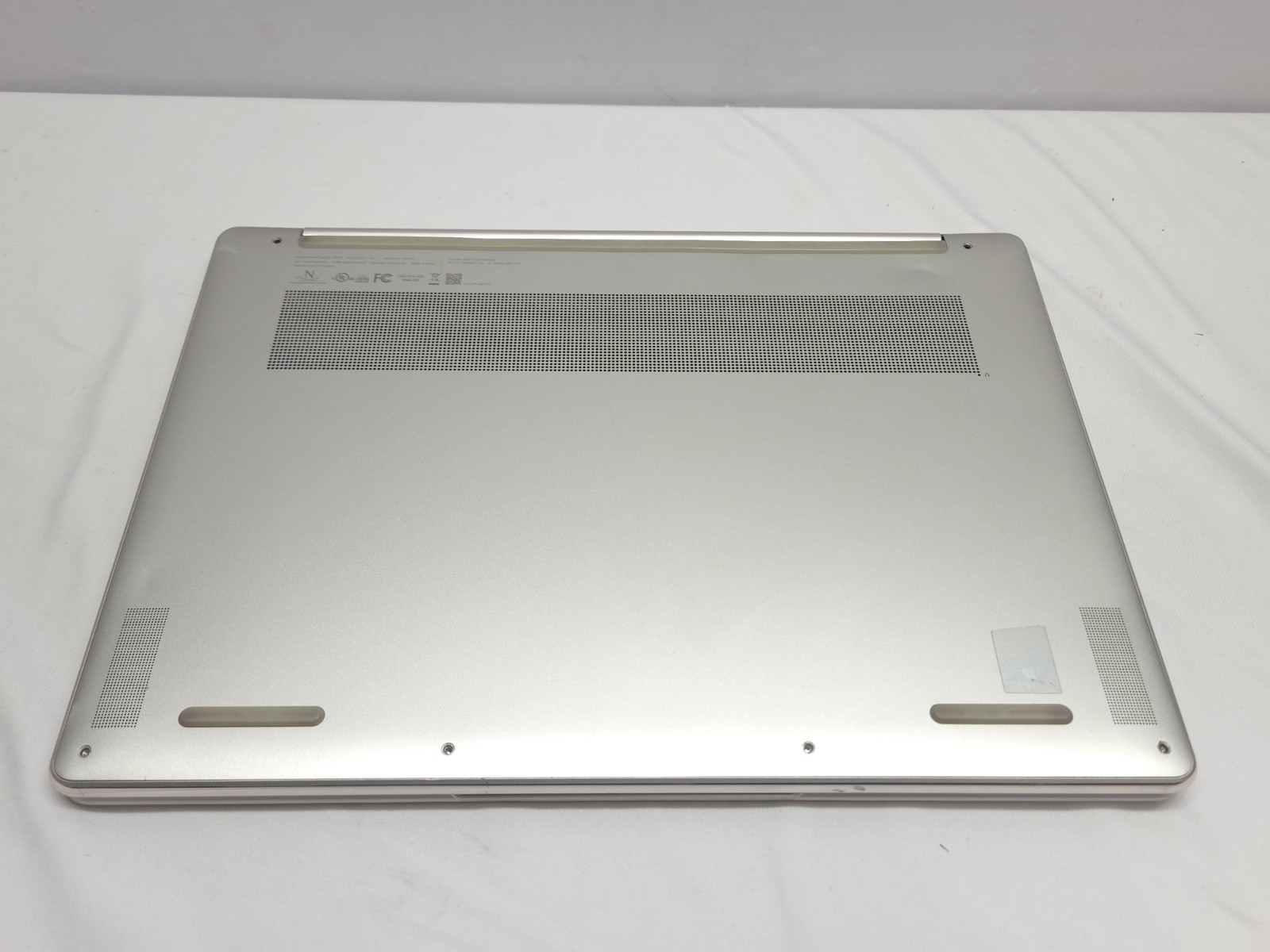Lenovo Yoga 9 14IRP8 14″ OLED Intel Core i7 11th Gen 8GB RAM No Storage AS-IS