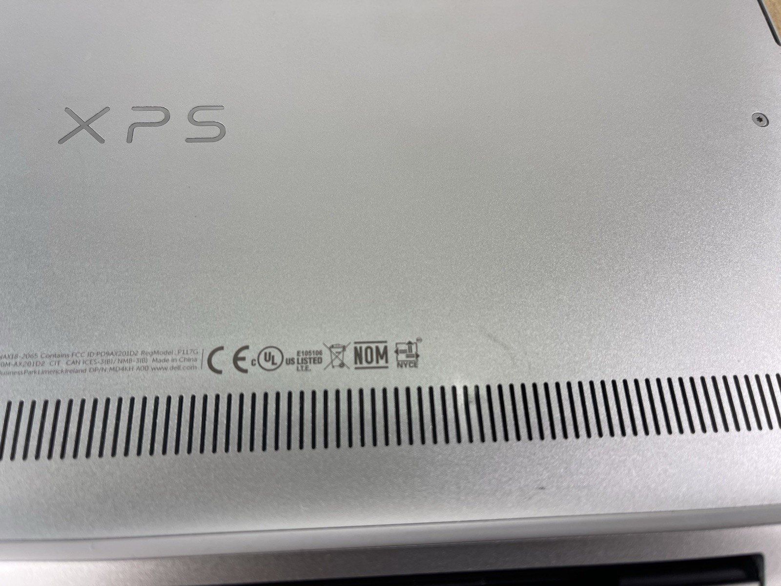 DELL XPS 13 9310 I7-1195G7 @ 2.90GHZ , 16GB RAM, NO HDD/OS – (FOR PARTS)