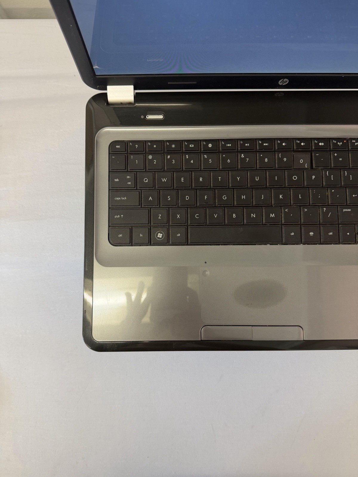 HP Pavillion g7-1260us Laptop – Unknown if Screen is Good – Intel i3 – Read Des