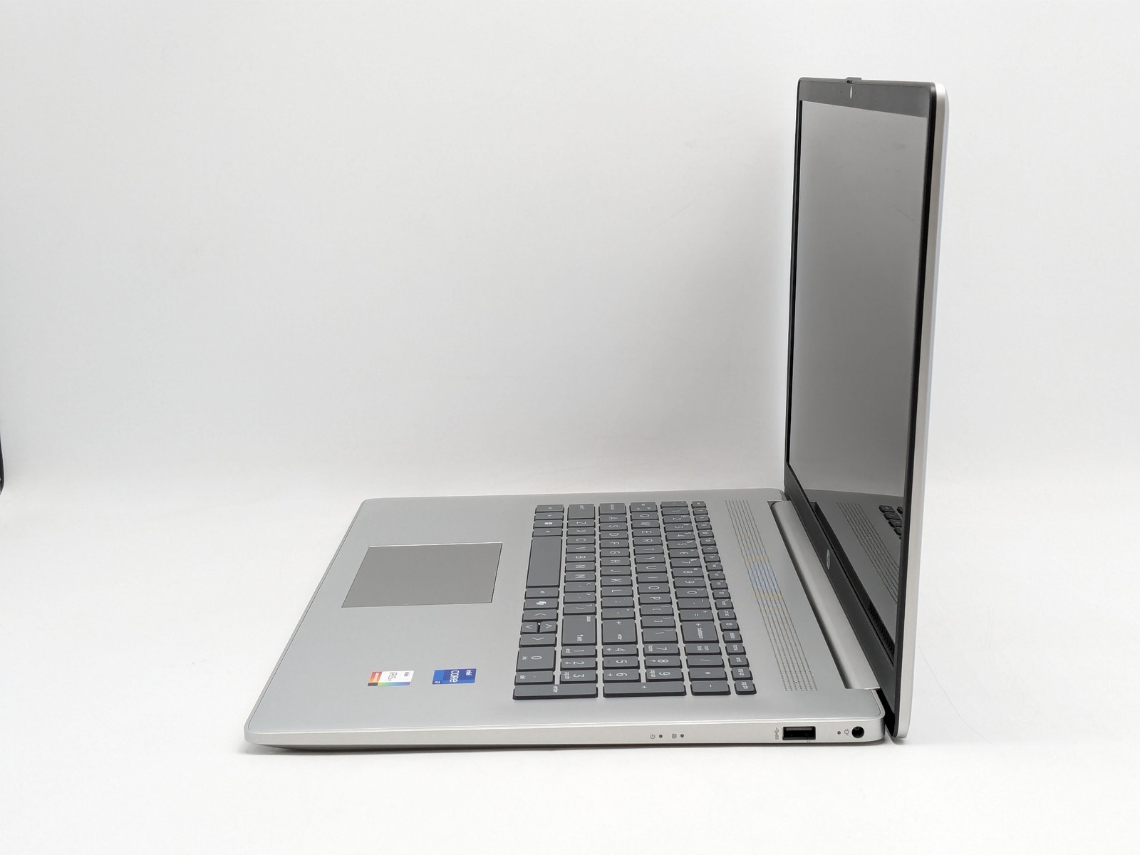HP Laptop 17-cn3577nr 17.3″ i7-1355U 32GB DDR4 1TB SSD Windows 11 Home
