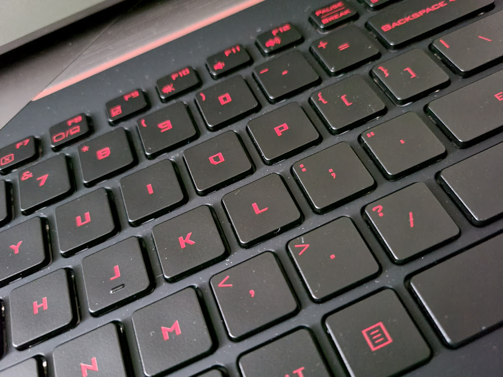ASUS ROG G752VT-TH71(WX) 17.3″ IPS Intel Core i7 6th Gen 6700HQ — Please Read!
