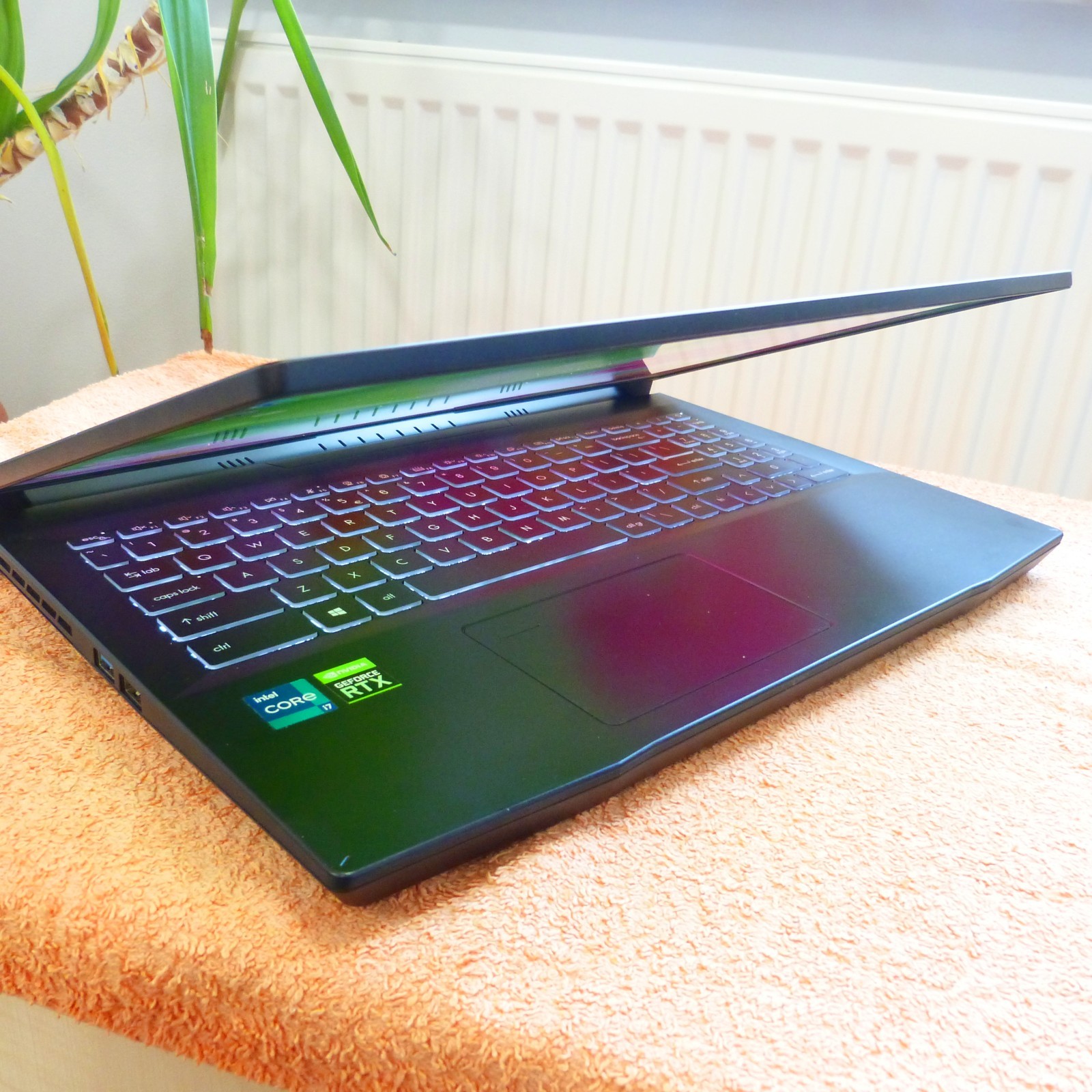 MSI Creator M16 A11 P3 2K QHD GeForce RTX I 64GB RAM I OCTA Core i7 11G 2TB SSD