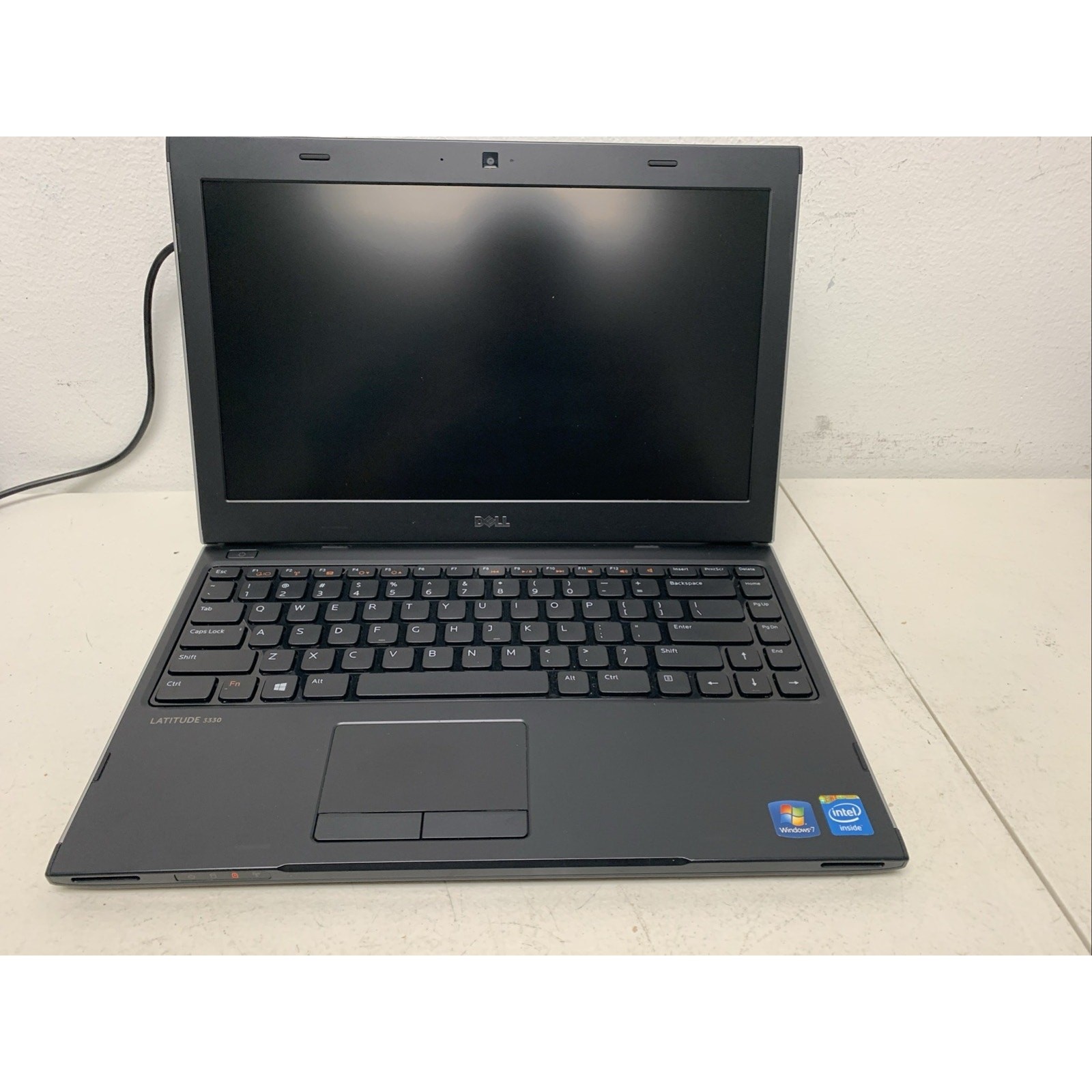 dell latitude 3330 Celeron (R) 1017U 4GB RAM 320 GB HHD WIND 10 Pro Need Battery