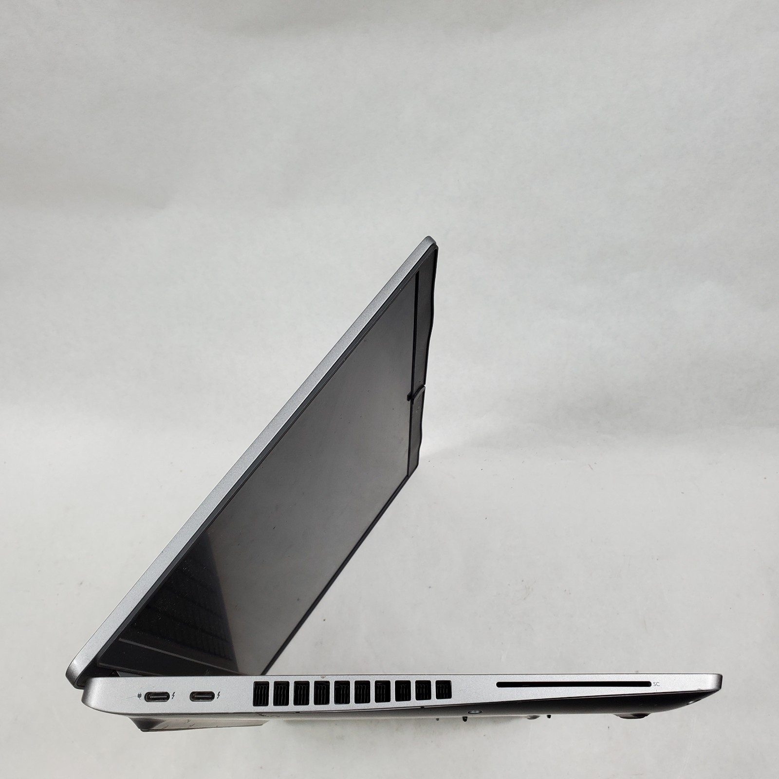 Dell Latitude 5520 Intel Core i5-1145G7 2.60GHz 8GB RAM NO SSD/AC *READ