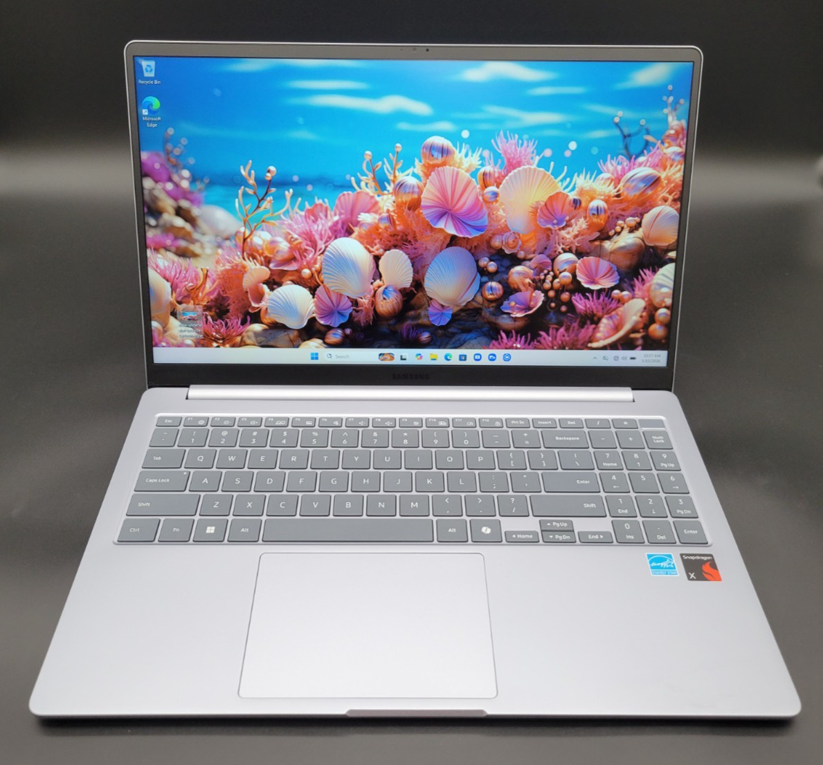 Samsung Galaxy Book4 Edge 15.6″ Snapdragon X 16GB RAM 512GB SSD Sapphire Blue