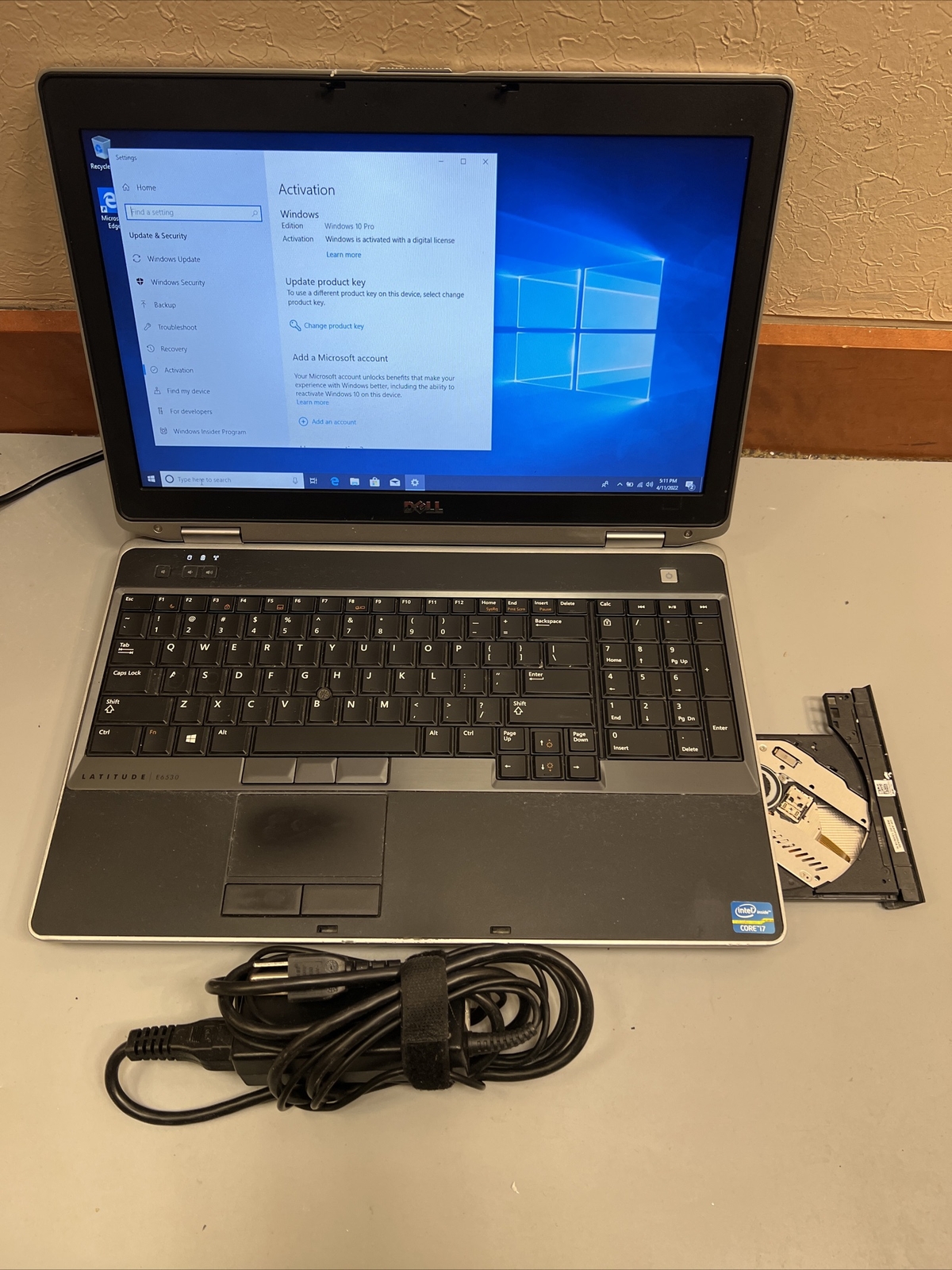 Dell Latitude E6530 15.6″ Core i7-3520M @ 2.90GHz 6GB RAM 500GB HDD WIFI WIN 10