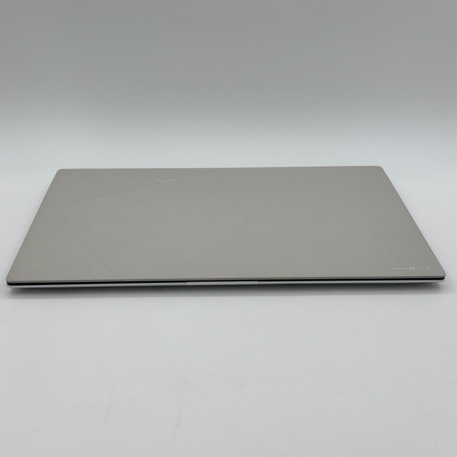 ASUS Zenbook S 16″ 3K OLED AMD Ryzen AI 9 365 24GB 1TB SSD Scandinavian White
