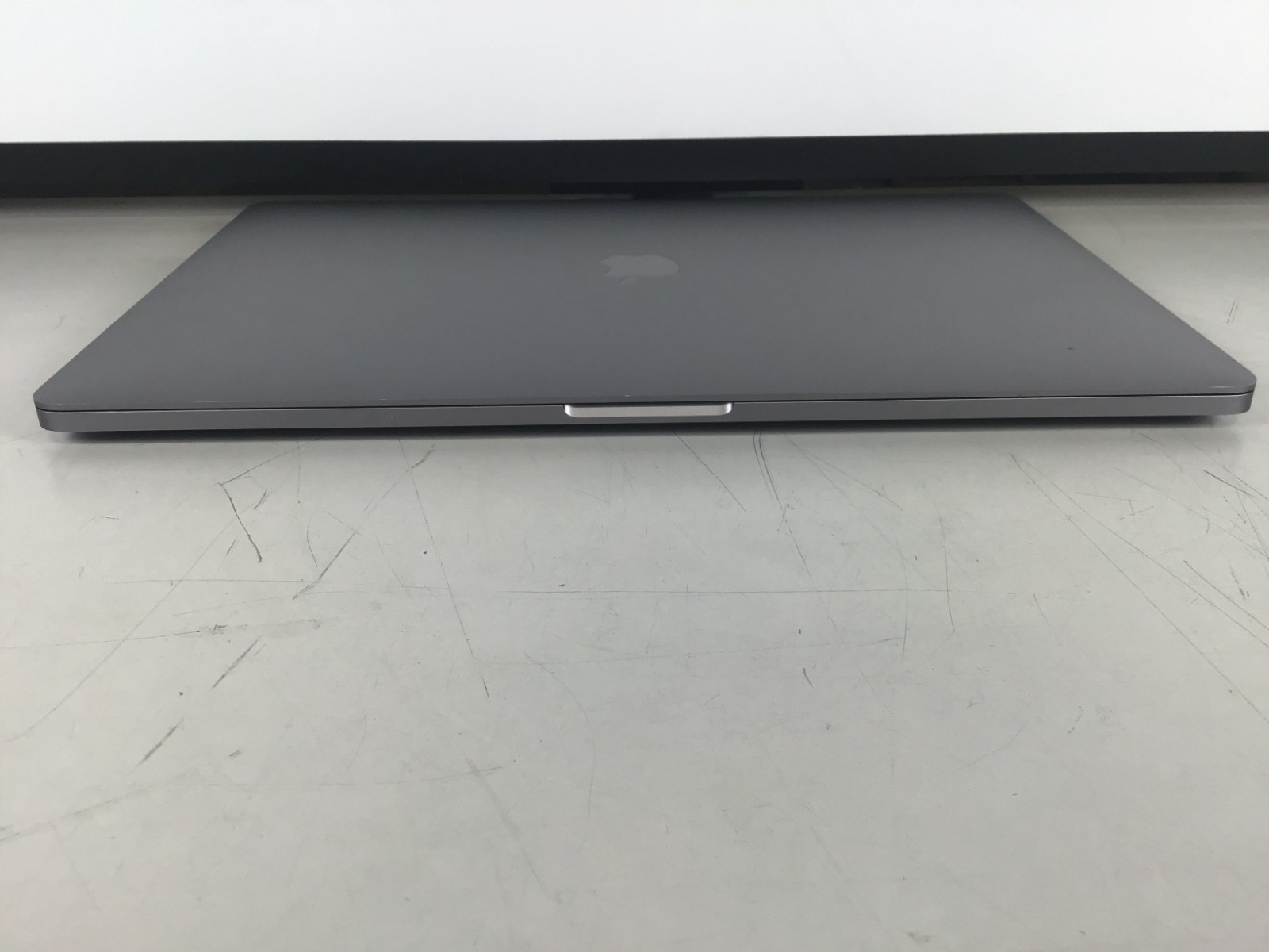 Lot of 2 Apple MacBook Pro 16″ A2141 i7-9750H 2.6GHz 16GB RAM 500B NVMe Gray~III