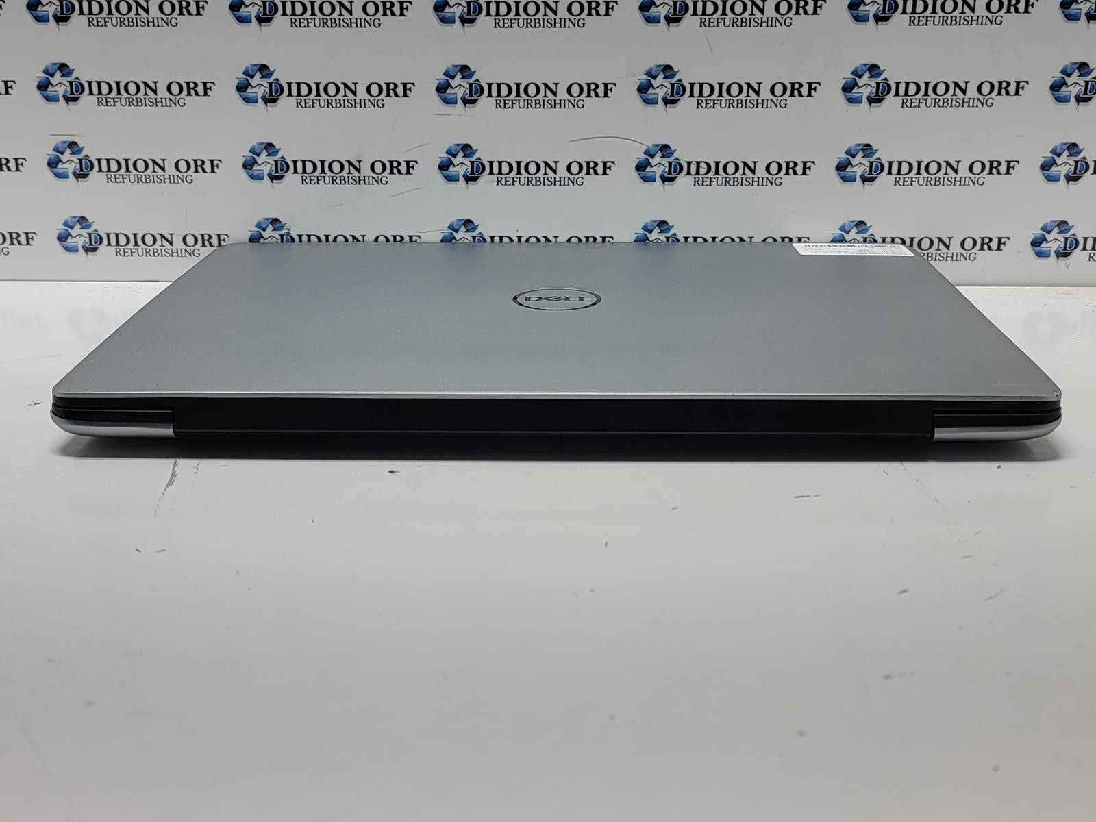 DELL Vostro 5481 i7 8565U 1.80GHz 16GB RAM NO HDD/SSD NO OS SKU 25172