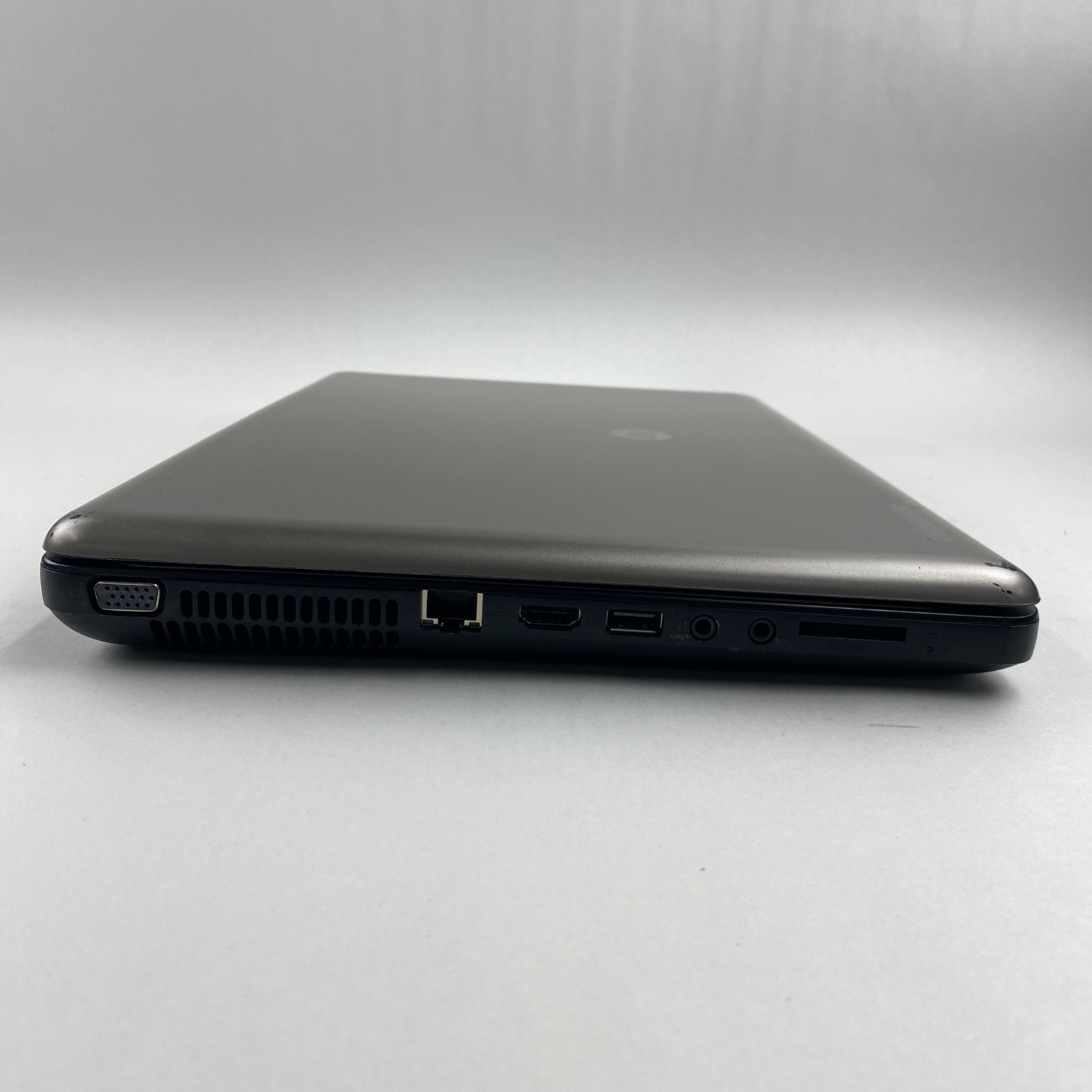 HP 630 Intel Core i3-2310M 2.10GHz 4GB RAM 15.6″ No Battery No HDD No OS
