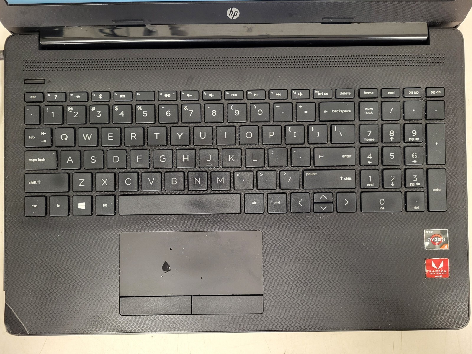 HP Laptop 15z-db100 Ryzen3 3200U 2.6GHz 16gb ram 256gb SSD charger CND9301Q30