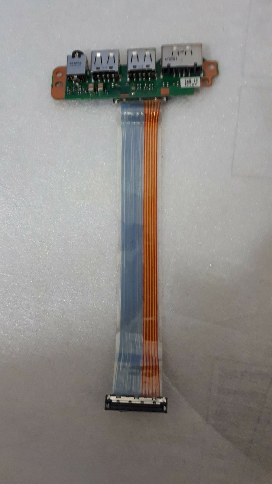 TOSHIBA TECRA R850-140 eSATA USB JJACK AUDIO +FLAT E CONNETTORI
