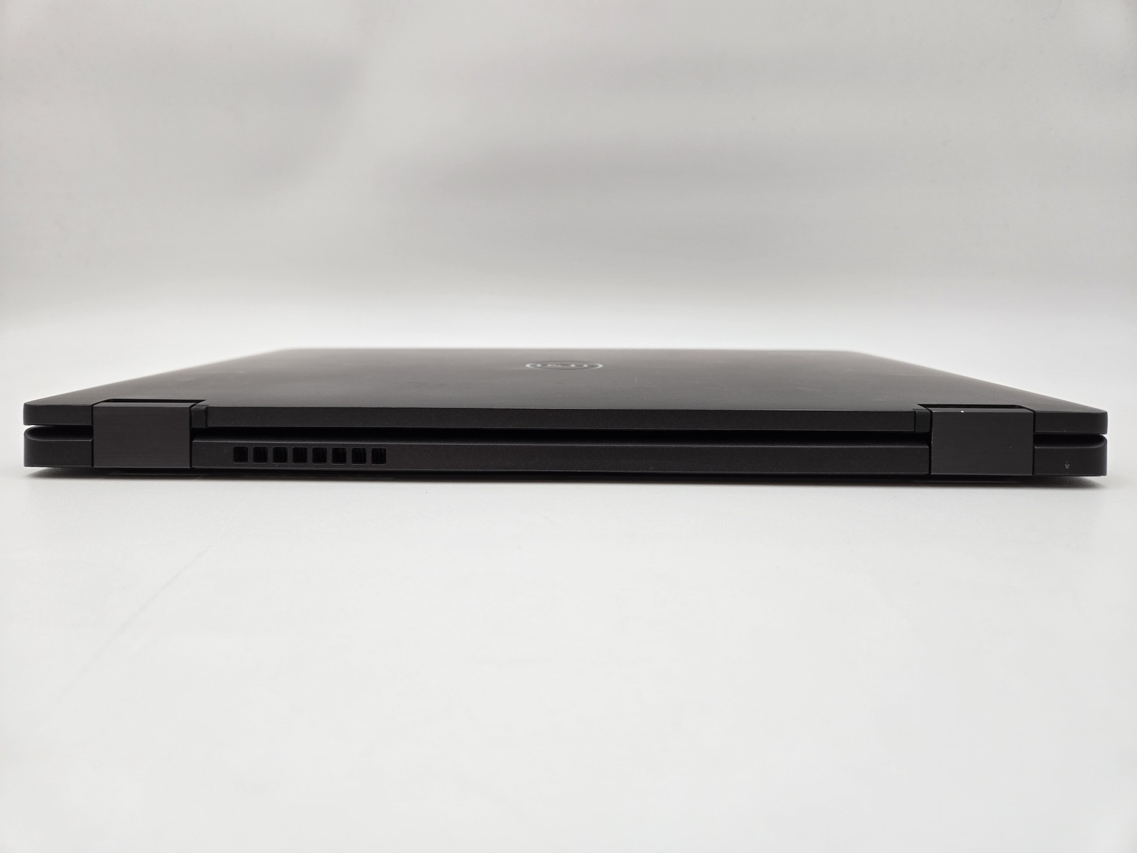 Dell Latitude 5300 2-in-1 13″ FHD Touch I5-8265U 256GB 16GB W11P Backlit IRCam