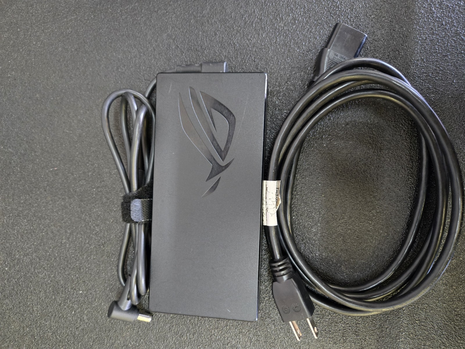 ASUS ROG Zephyrus M16 GU603ZW 16″ i9-12900H RTX 3070 Ti 16GB 954GB