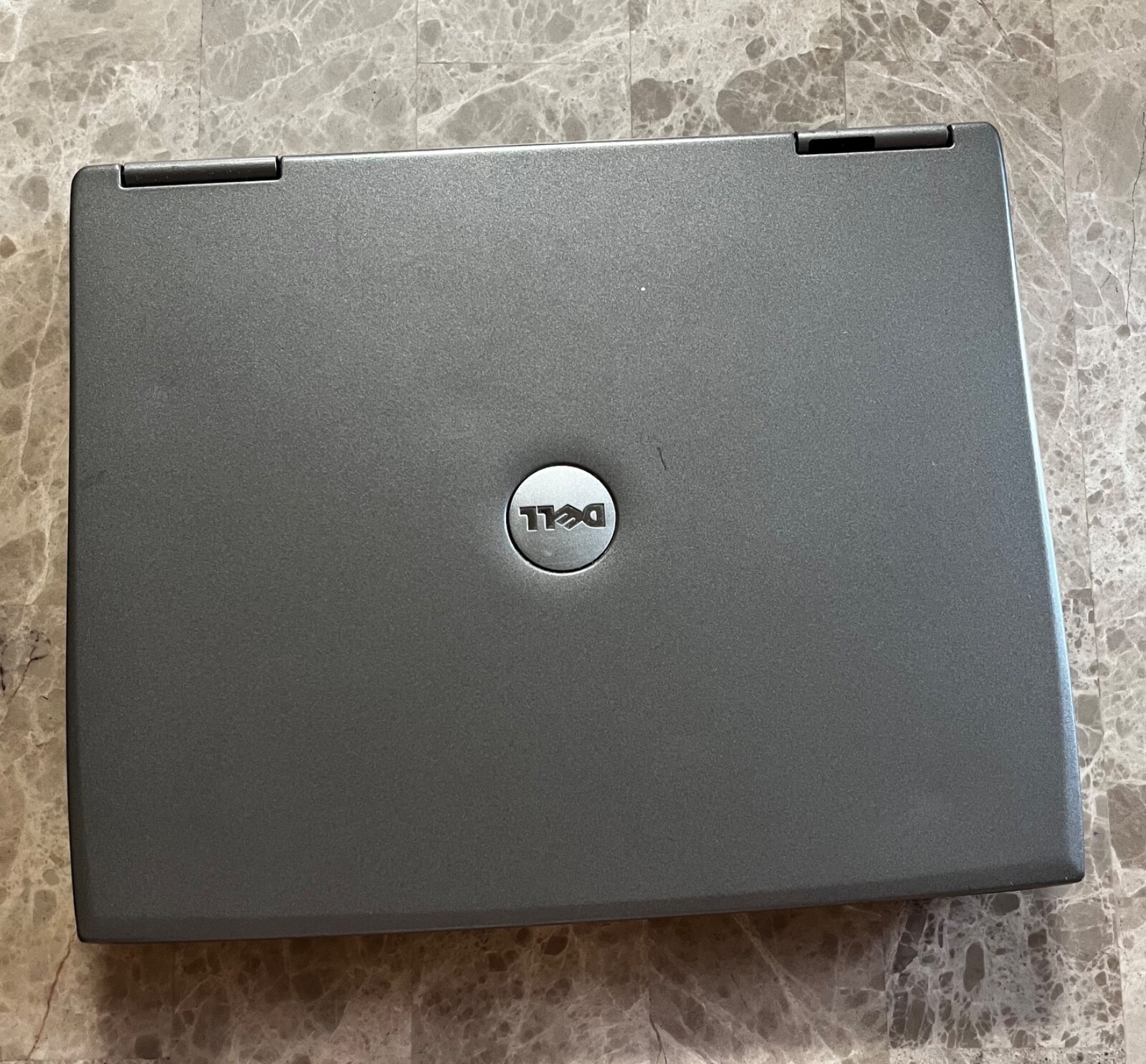 DELL Latitude D600; Windows XP, in Gray. TESTED & WORKS! In Excellent Condition!