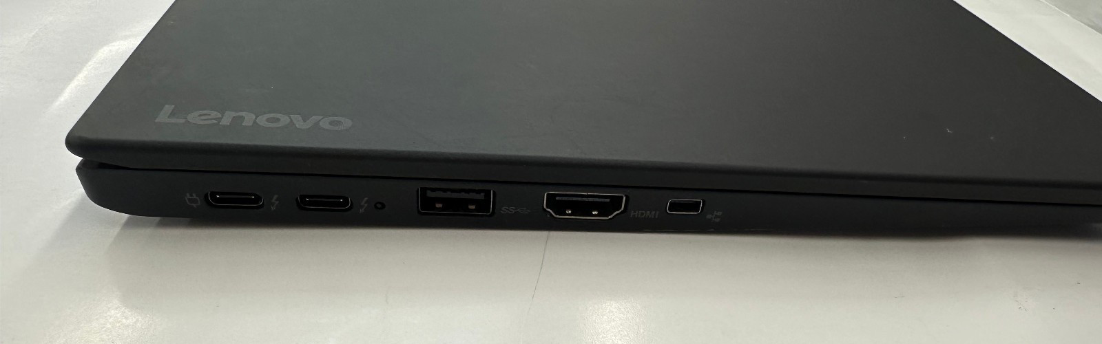 Lenovo 20HRCTO1WW ThinkPad X1 Carbon 5th Gen i7-7600U 16GB 256GB Windows 11 Pro