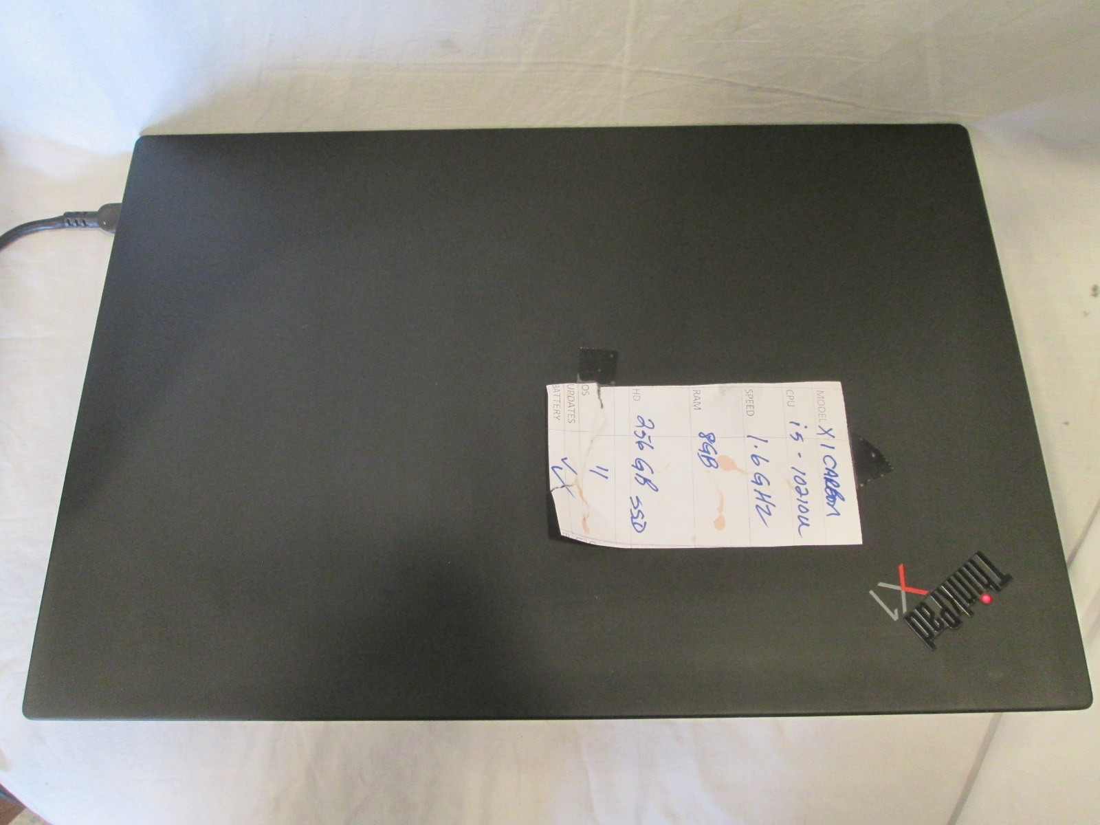 Lenovo ThinkPad X1 Carbon Gen 8 i5-10210U 8GB RAM 256GB SSD Windows 11