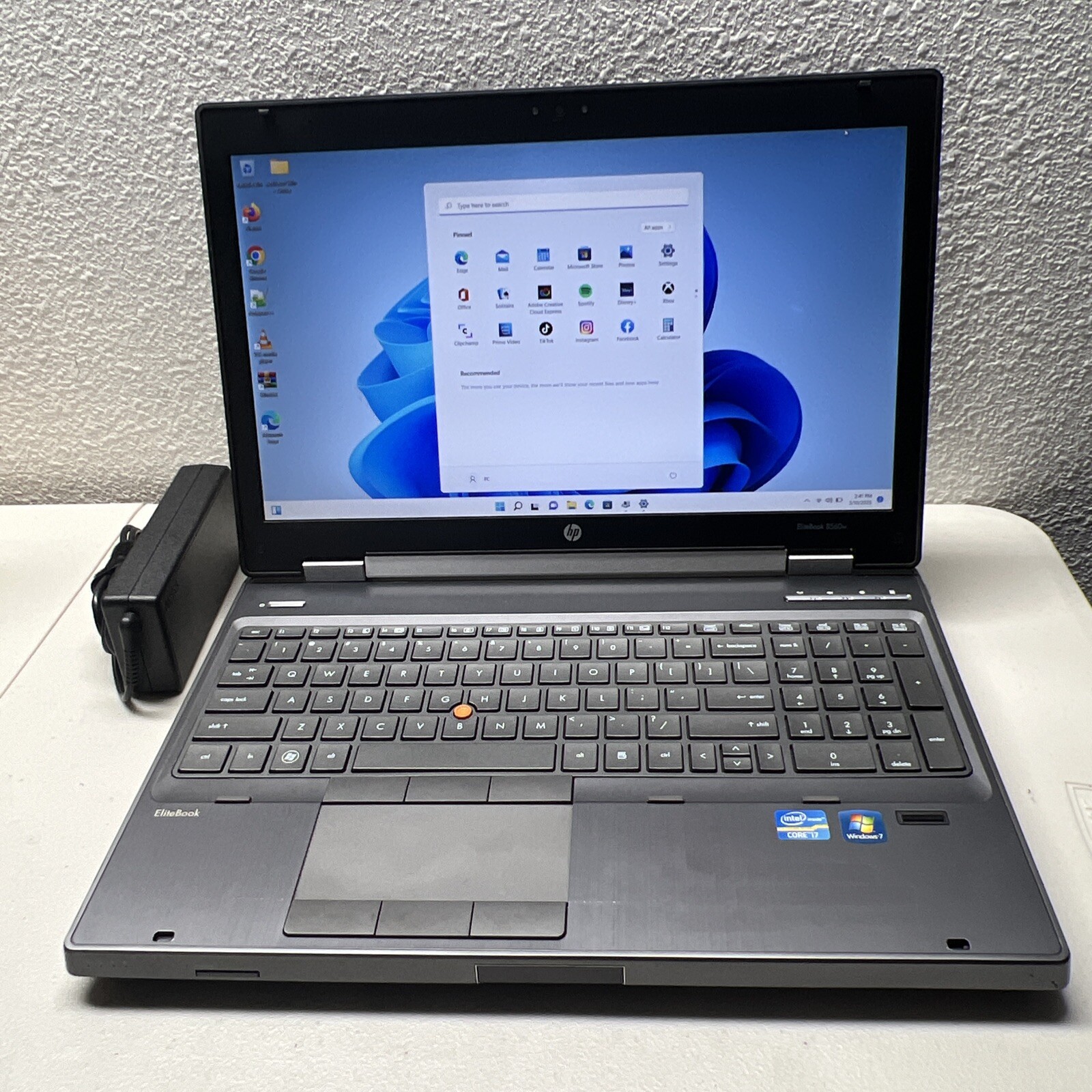 HP Elitebook 8560w 15.5″ FHD Intel i7-2820QM 2.30GHz 16GB DDR3 1TB HDD