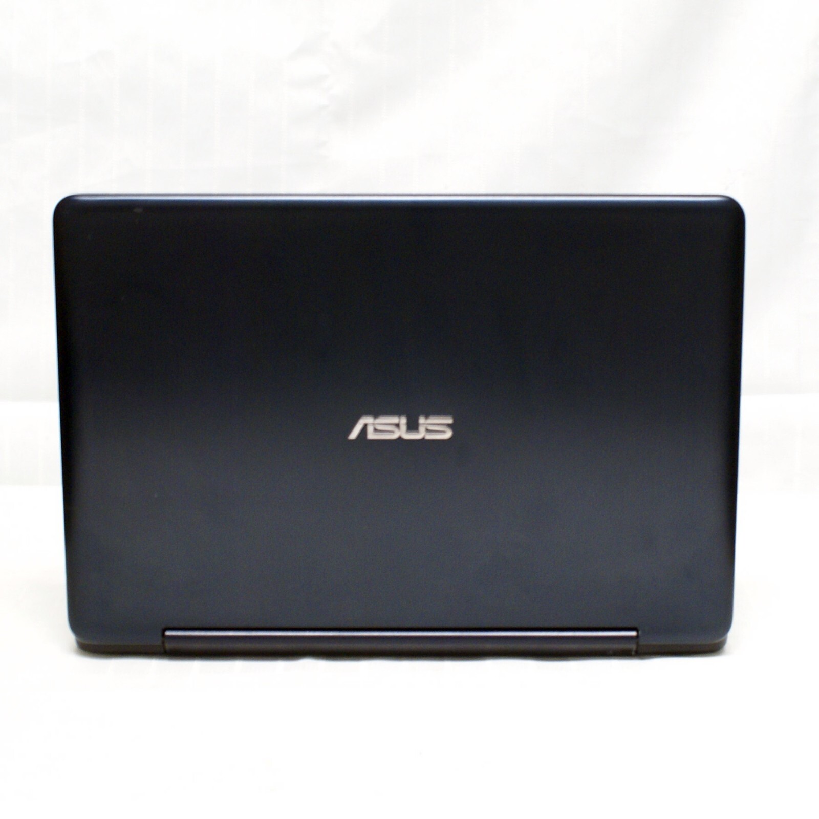 ASUS TP200SA Celeron N3050 1.6 GHz 4GB 64gb EMMC Touch Screen Windows 10 Home