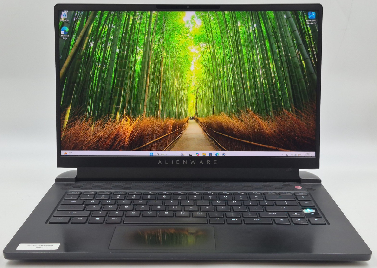 Dell Alienware m15 R6 i7-11800H 2.30GHz 32GB RAM 1TB NVMe W11P -Read Description