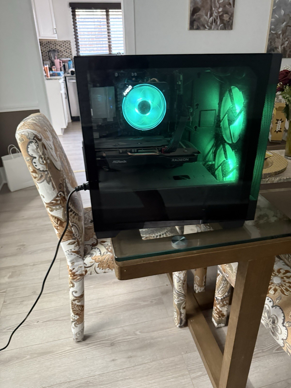 Amd Ryzen 7 7700x Amd Radeon 7700 Xt
