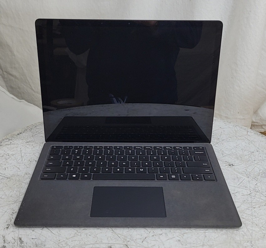 MICROSOFT 1769 Surface Laptop 2 Commercial Core I7-8650U 16GB 512GB SEE NOTES