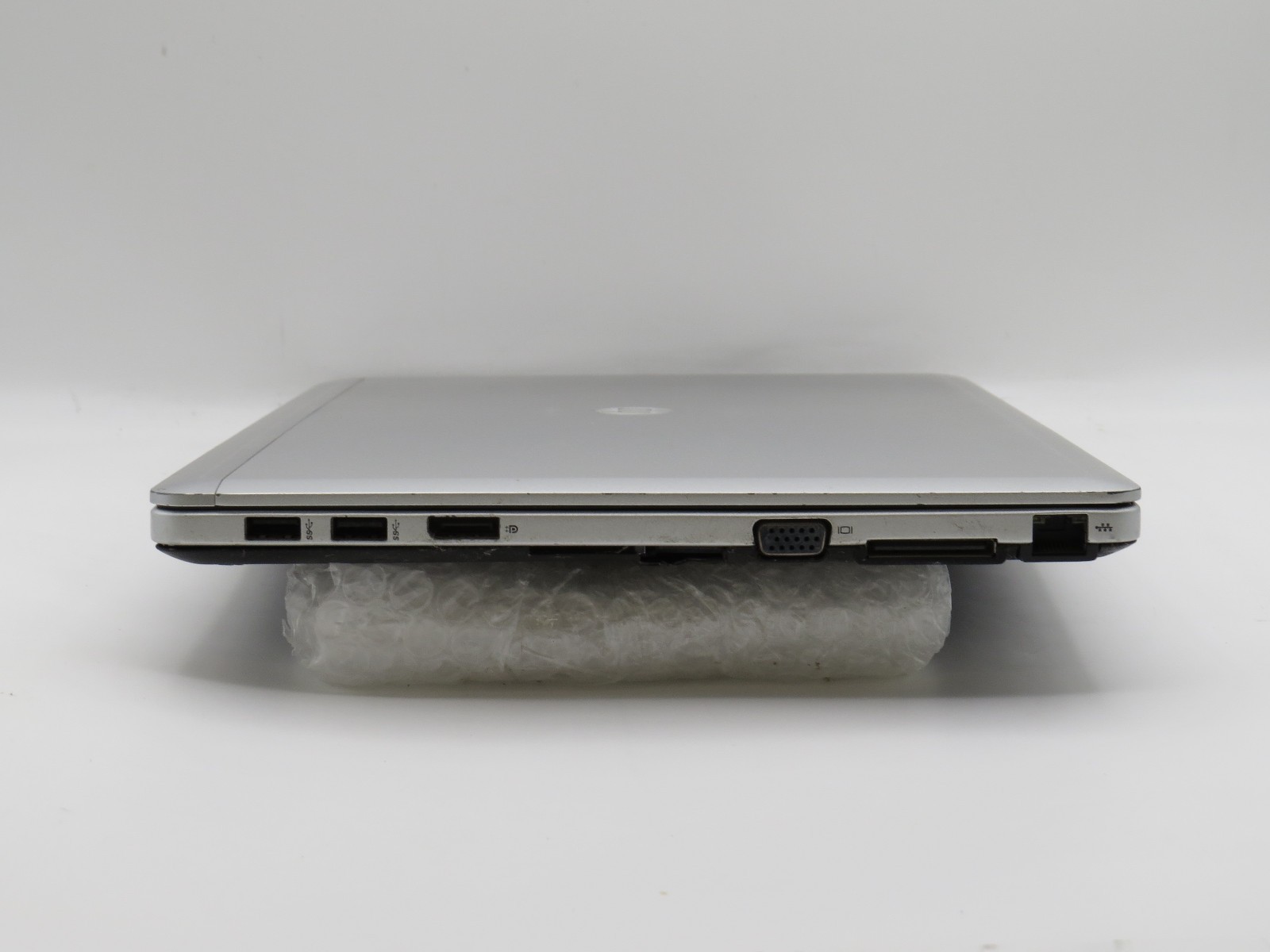 HP EliteBook Folio 9480m i5-4310U @ 2GHz 16GB DDR3 128GB m2 14″ No OS