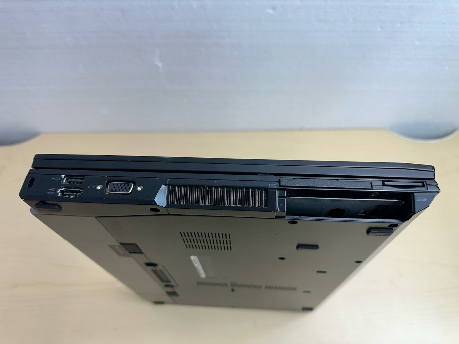 Dell Latitude E6500 Intel Centruino 15.4″ Laptop**For Parts/Repair**