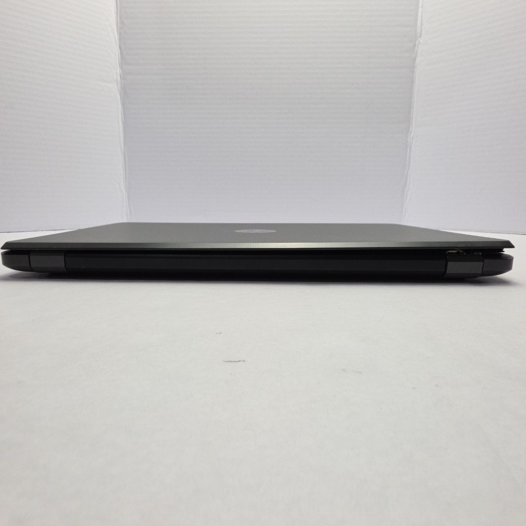 HP 255 G6-AMD A6-9220 RADEON R4, 5 COMPUTE CORES 2C+3G 2.50GH4GB Ram 500GB