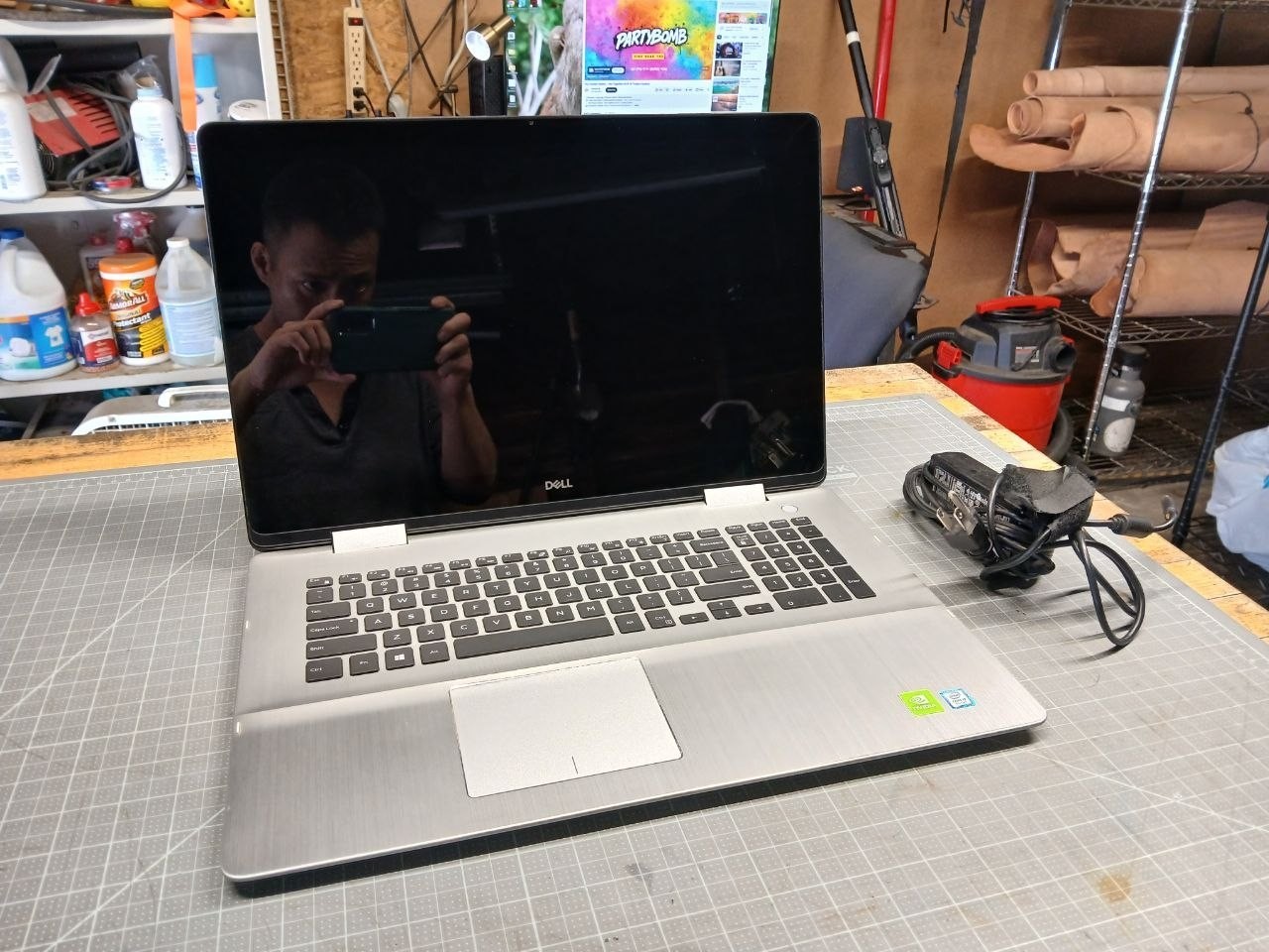 Dell Inspiron 7786 17″ Touch i7 16GB 512GB SSD NVIDIA MX250 *NEW BATTERY*