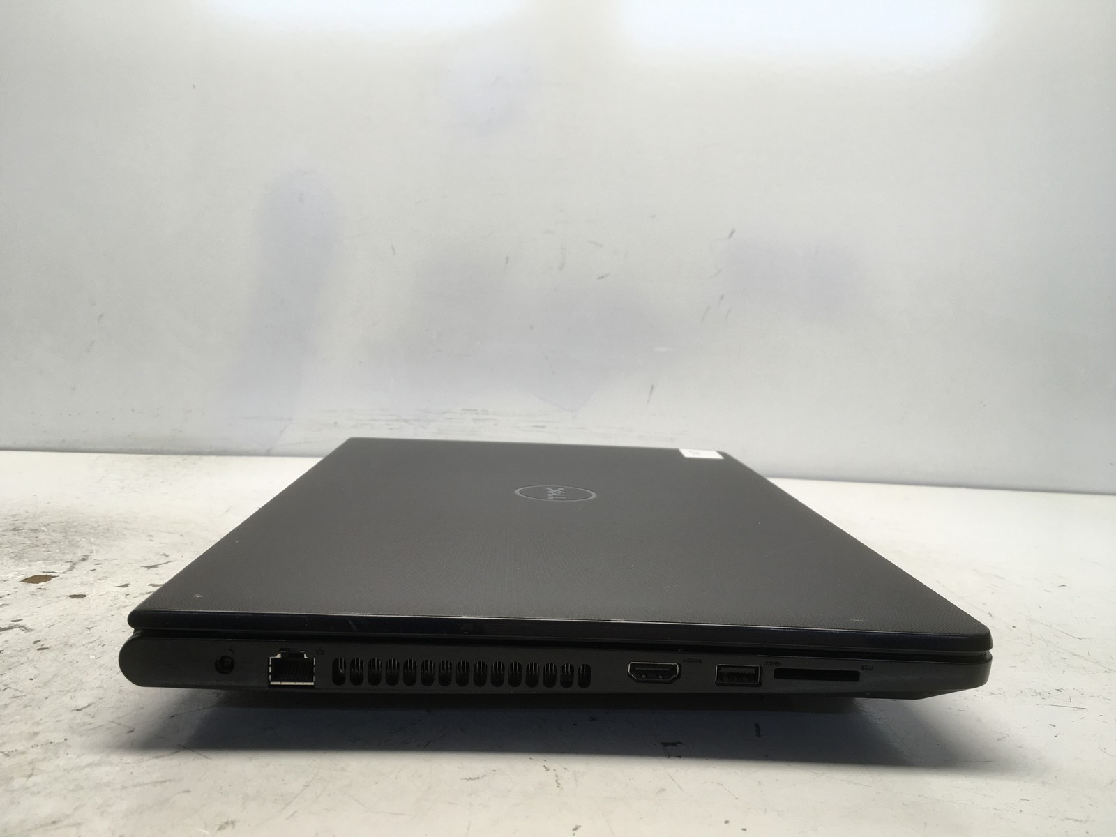 Dell Inspiron 3558 Intel i3-5015U 2.1GHz 6 GB NO HDD No Batt