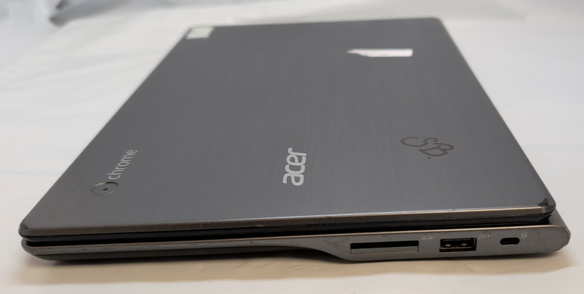 Acer C740 11 Inch Chromebook Intel Celeron 3205U 4GB RAM 16GB SSD NO CHARGER