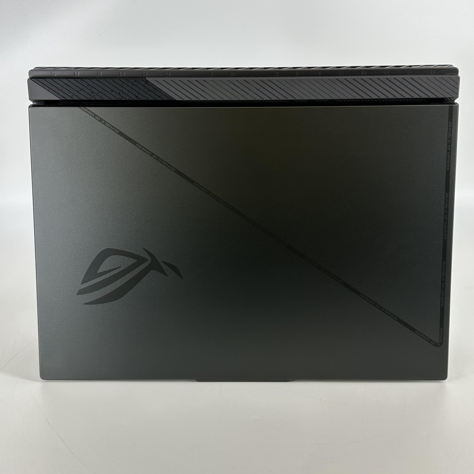 Asus ROG Strix G16 G614 16 165Hz FHD+ 2.6 GHz i7-13650HX 16GB 1TB SSD RTX 4060