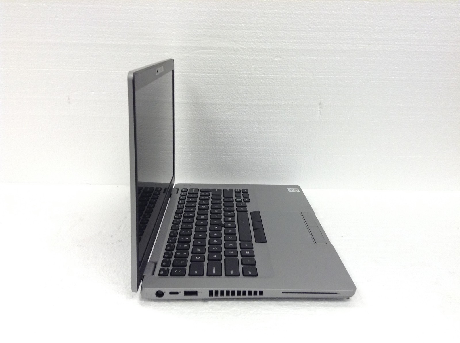 Dell Latitude 5410 Laptop i5-10310U 1.70GHz 14″ FHD, No RAM NO HDD, For Parts