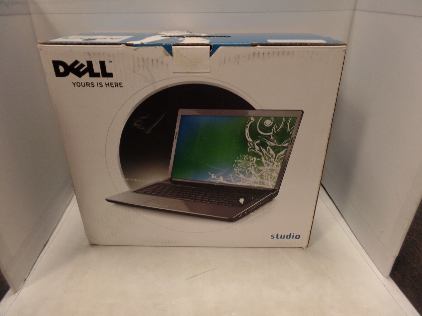 DELL STUDIO 1536 Ruby Red Turion X2 2.2Ghz 2GB 0 HDD IN MINT *AS IS NOT WORKING*