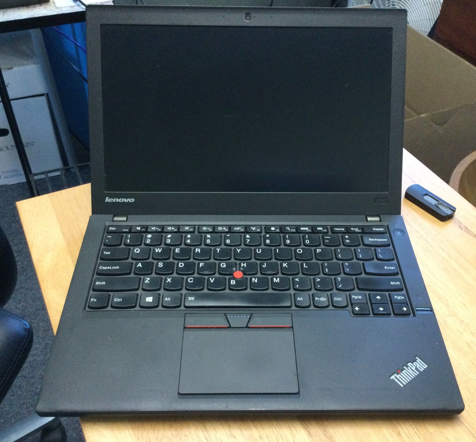 Pop!_OS 22.04 LTS Lenovo Thinkpad X250 12.5″ i7 5600U 2.6GHz 8GB Ram 240GB SSD