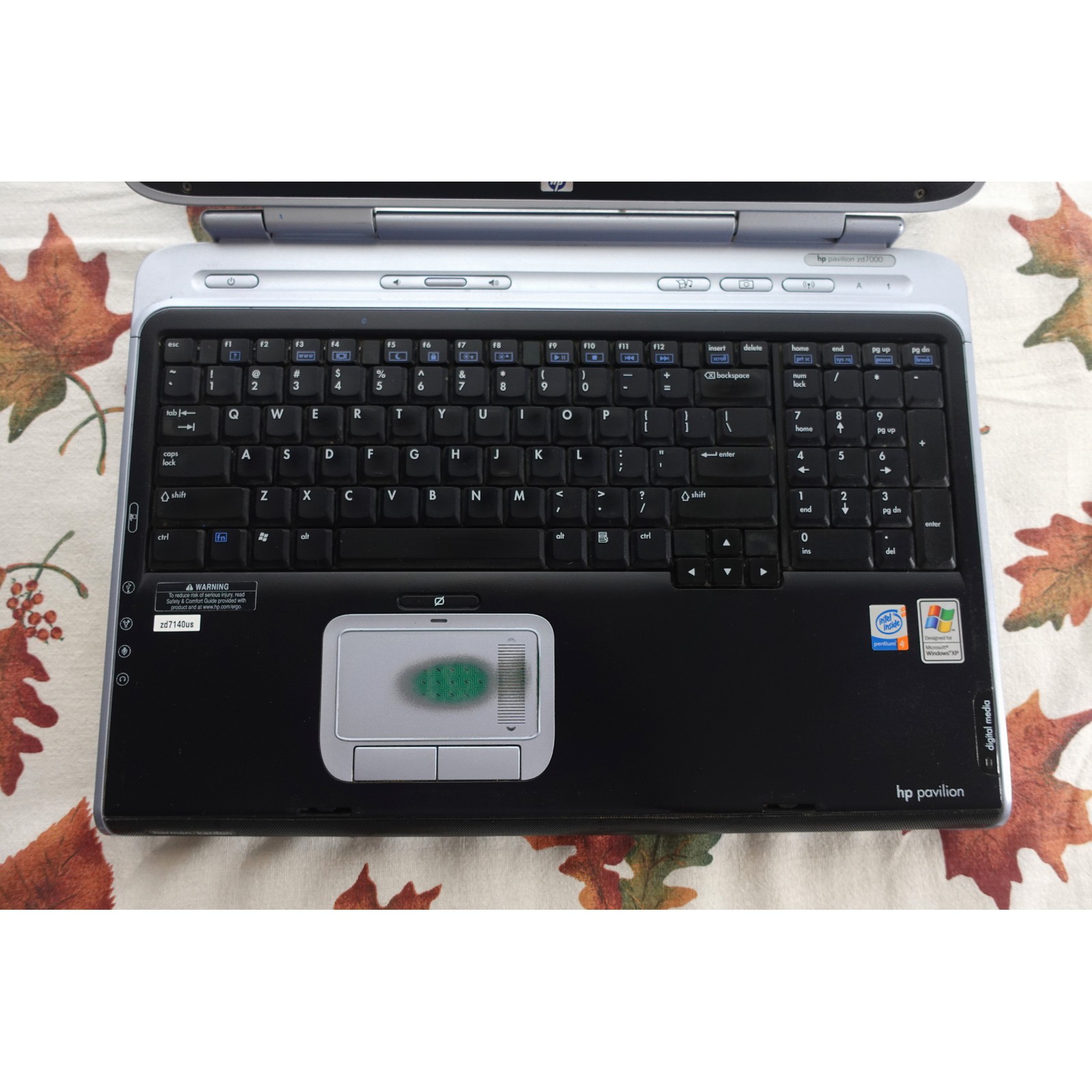 HP Pavilion ZD7000 17in Intel P4 3GHz 512mb 40GB Win XP Retro Gaming HP Charger