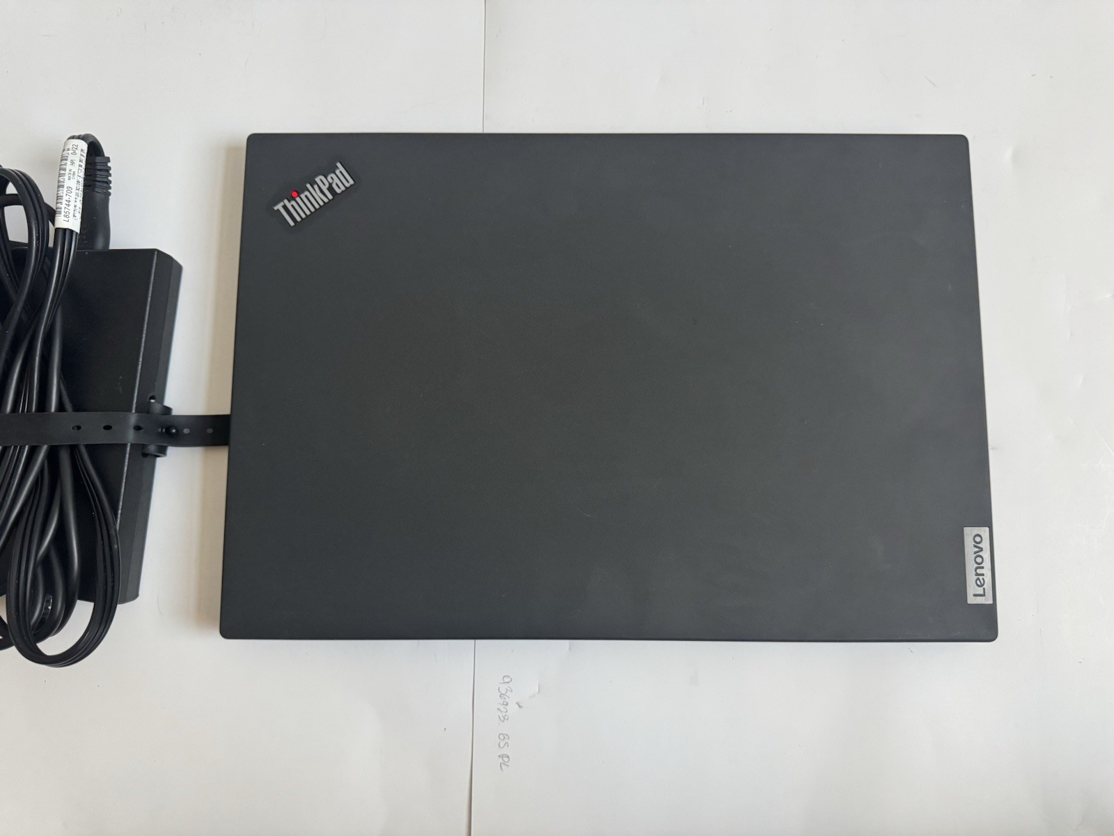 Lenovo ThinkPad T14s Gen 2 14″ FHD i5-1145G7 Gen 16GB RAM 256GB SSD Win 11 Pro