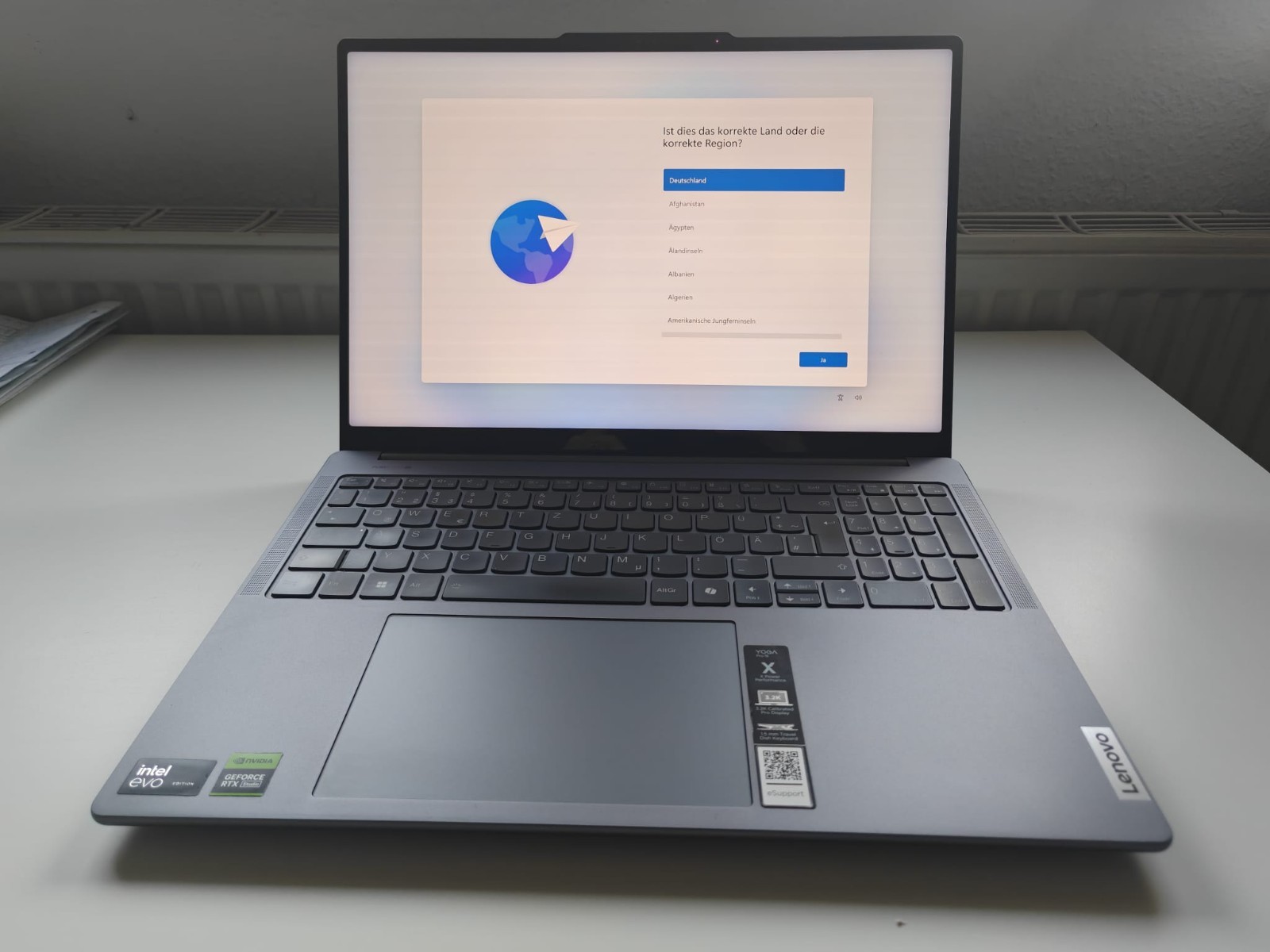 Lenovo Yoga Pro 9i 16″ | Ultra 9 185H | RTX 4070 8GB | 64GB RAM | 5TB SSD