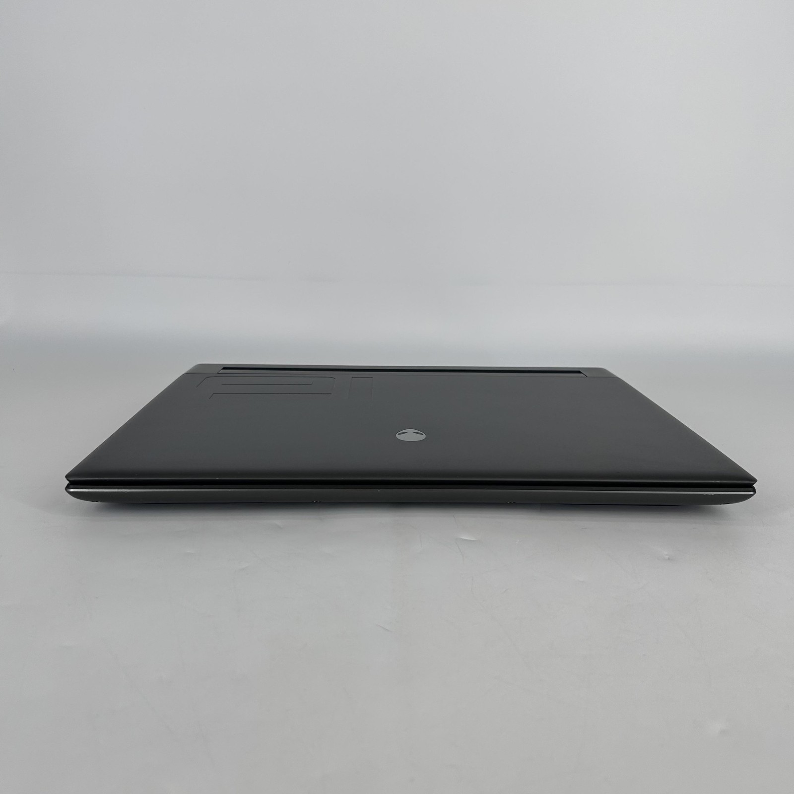 Dell Alienware M16 R1 240Hz QHD+ 2.2 GHz i9-13900HX 64GB 2TB SSD NVIDIA RTX 4090