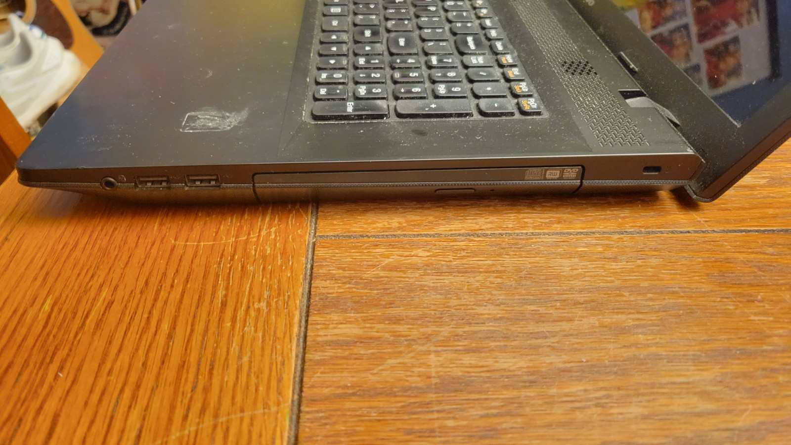 LENOVO G710 17.3″ LAPTOP INTEL PENTIUM 3550M 4GB RAM 500GB HD WIN 8.1 WORKS