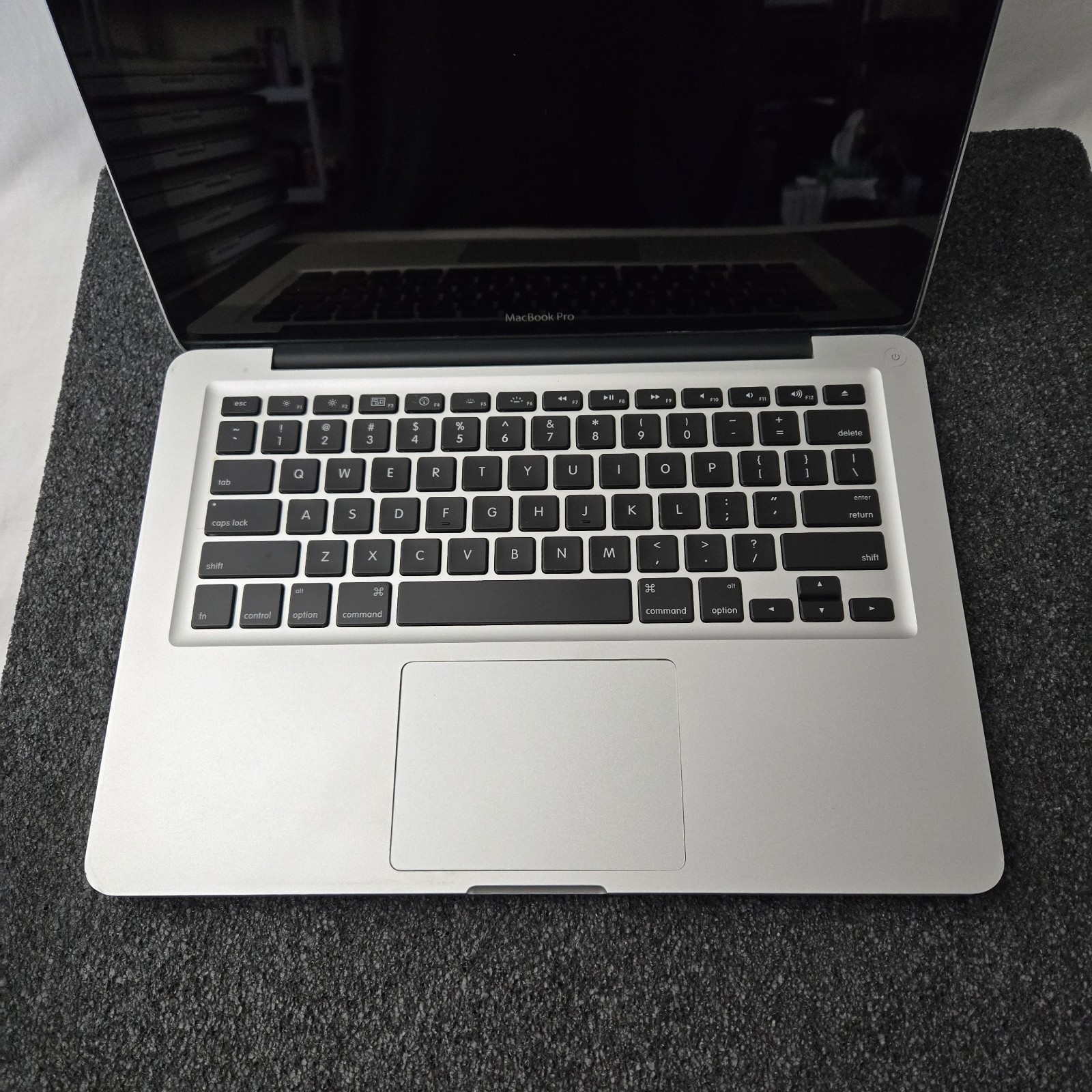 Lot of (7) Apple MacBook Pro A1278 intel i5 2.3 & 2.5 – Mixed Ram & HDD – PARTS