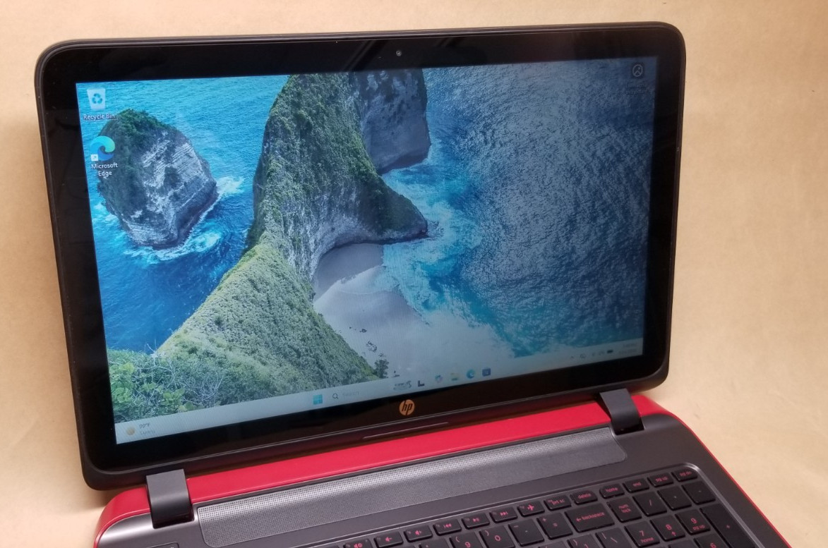 HP BEATS EDITION 15” TOUCH, AMD A8-5545M, 8 GB RAM 500GB SSD Win 11 (15-p099nr)