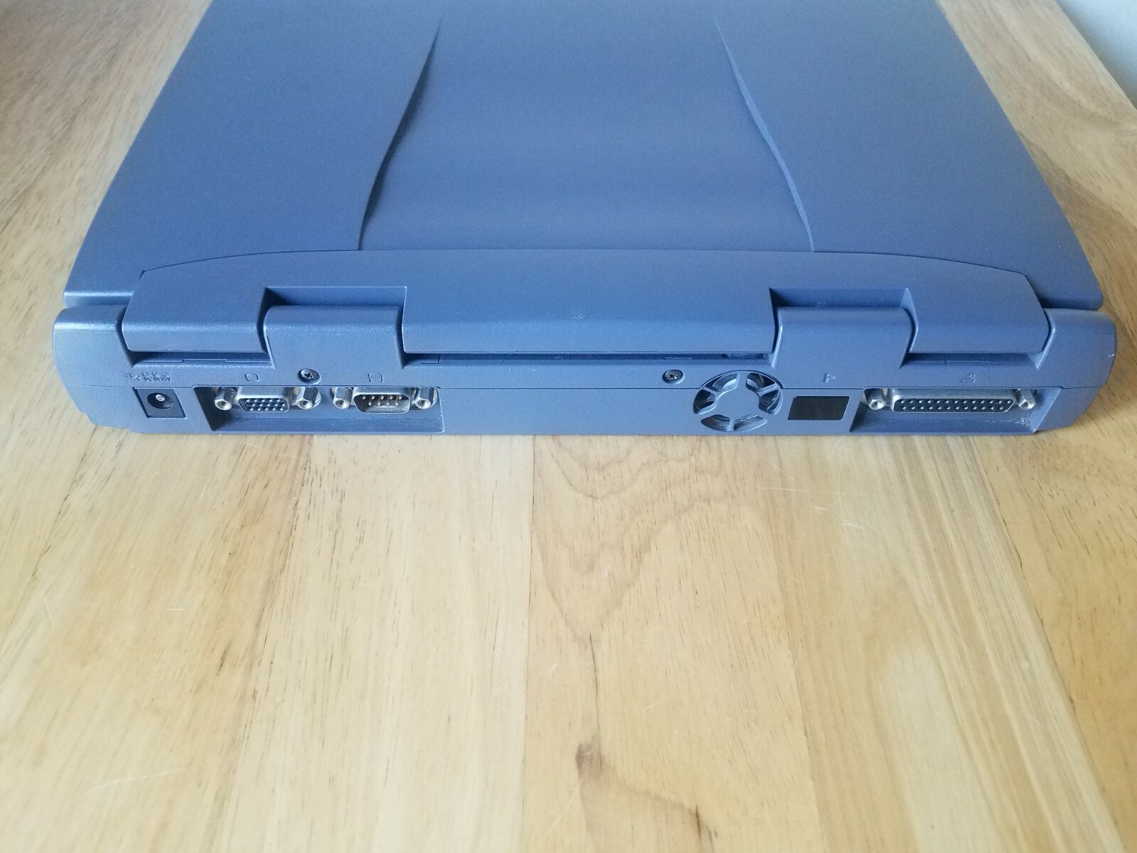 Toshiba Satellite 2595CDT 12.1” TFT(Intel Celeron @ 400MHz,128MB Ram,40GB HDD)