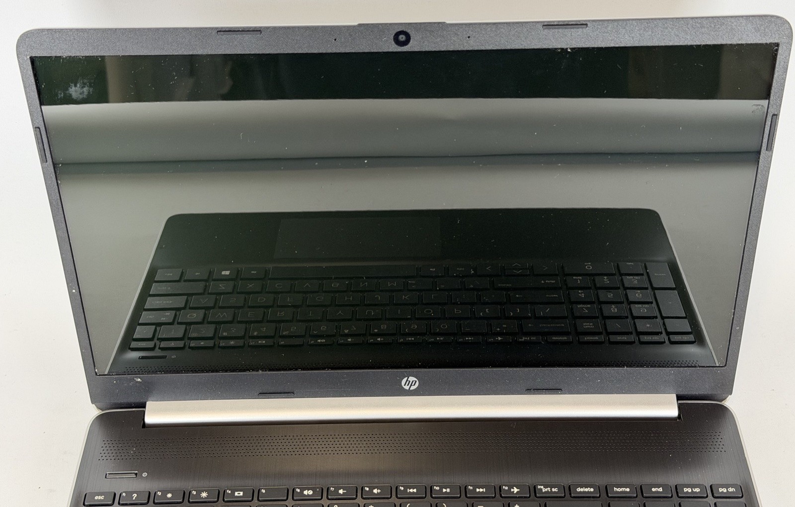 HP LAPTOP 15-DY1078NR INTEL CORE i7 1065G7 8GM RAM 256GB *TESTED & WORKING*