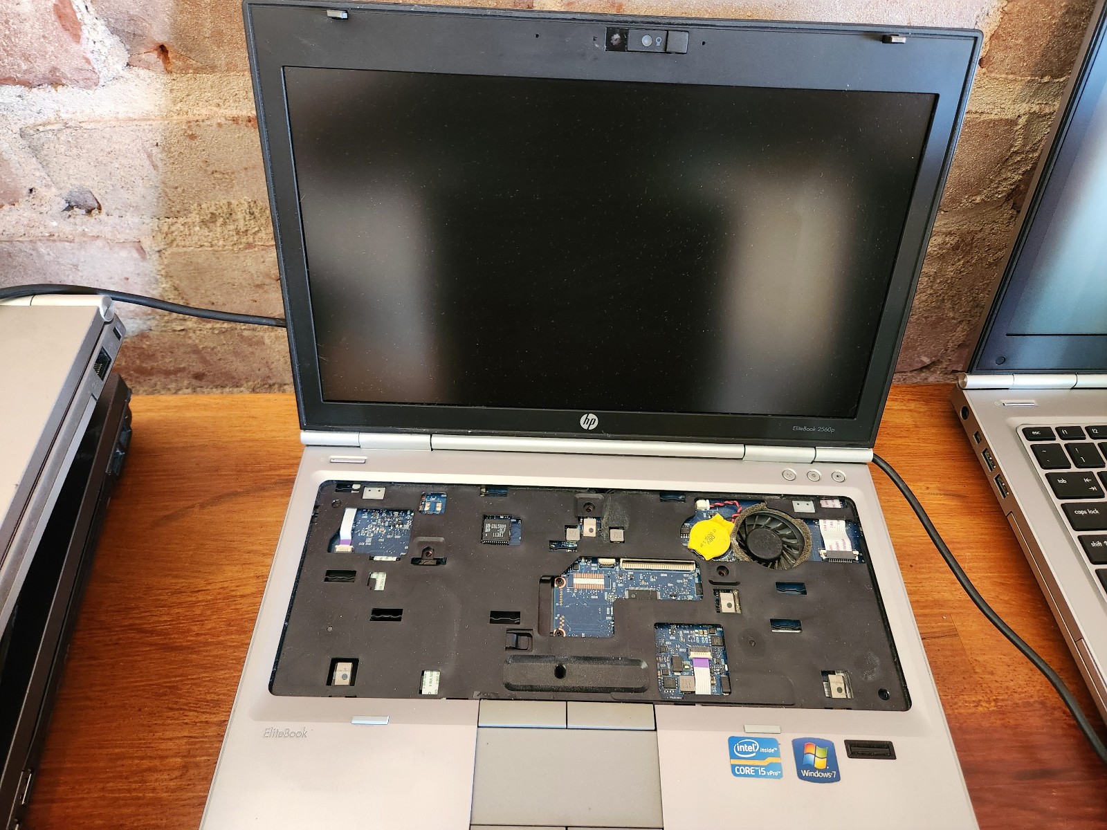 Mixed Lot of 8 HP EliteBooks 8730w 6930p 8440p 8470p See Description
